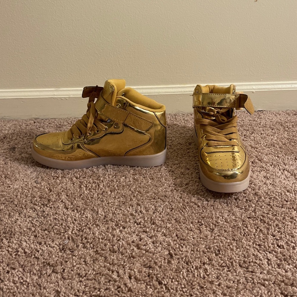 LED Shoes - Picture 1 of 1